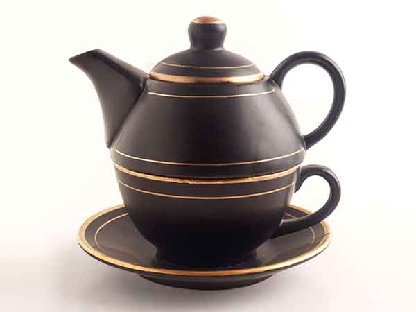 https://taooftea.com/wp-content/uploads/2020/12/one-cup-teapot-black-with-gold-trim-thumb.jpg